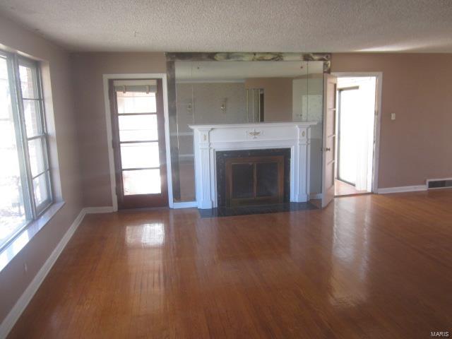 1119 West Parkedge Lane, St Louis, MO 63130