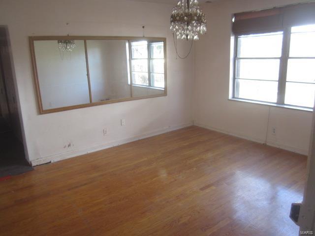 1119 West Parkedge Lane, St Louis, MO 63130