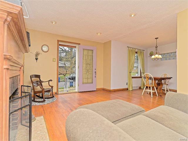 6907 Melrose Avenue, St Louis, MO 63130