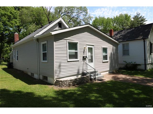7035 Julian Avenue, St Louis, MO 63130
