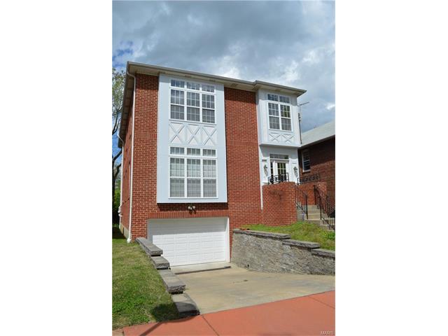7147 Dartmouth Avenue, University City, MO 63130
