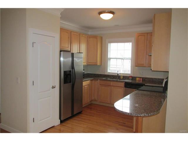 7149 Dartmouth Avenue, University City, MO 63130