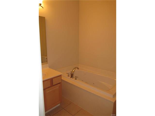 7149 Dartmouth Avenue, University City, MO 63130