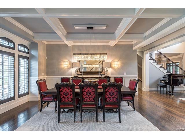 12660 Post Oak Road, St Louis, MO 63131