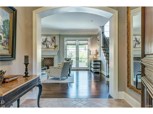 4 Lynnbrook Road, St Louis, MO 63131