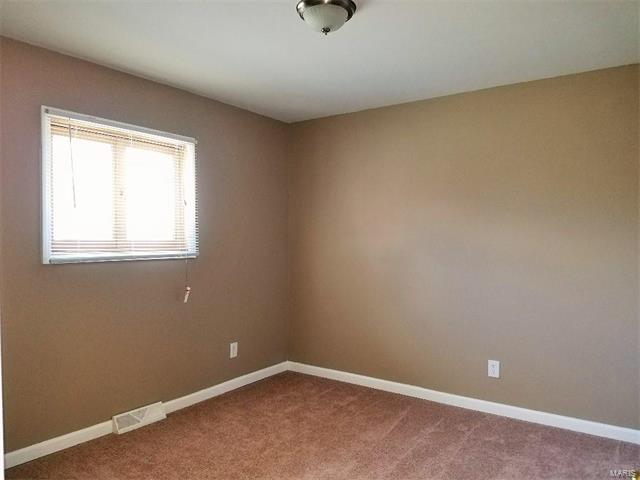4198 McKibbon Road, St Louis, MO 63134