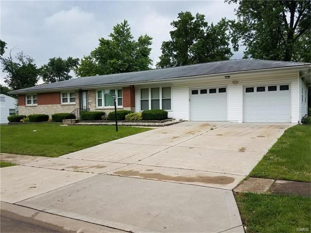8131 Blueberry Lane, Berkeley, MO 63134
