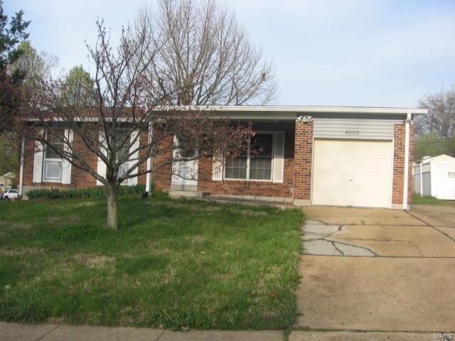 6803 Torlina, St Louis, MO 63134