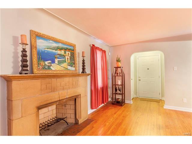 431 Robert Avenue, Ferguson, MO 63135