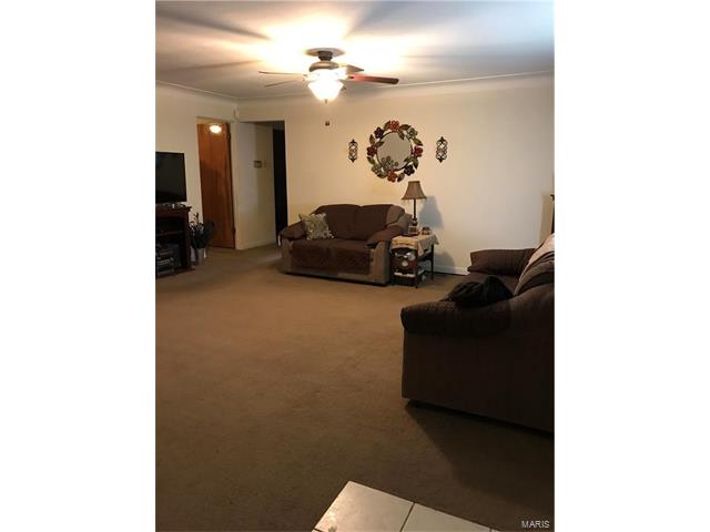 901 Ford Drive, St Louis, MO 63135