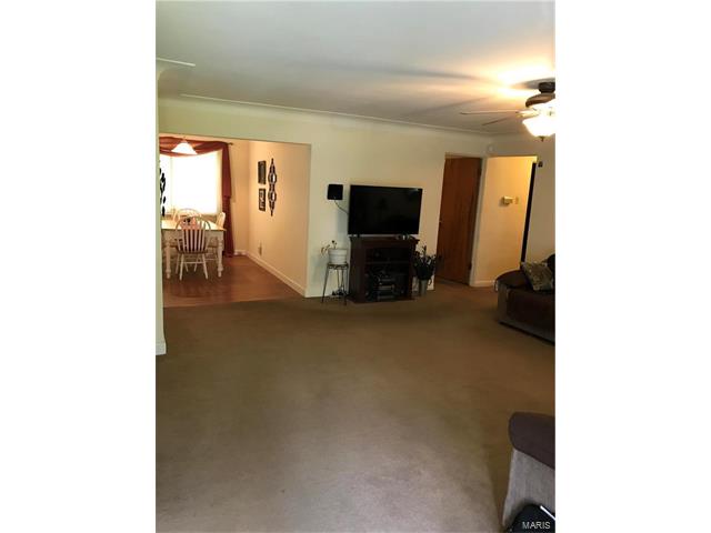 901 Ford Drive, St Louis, MO 63135