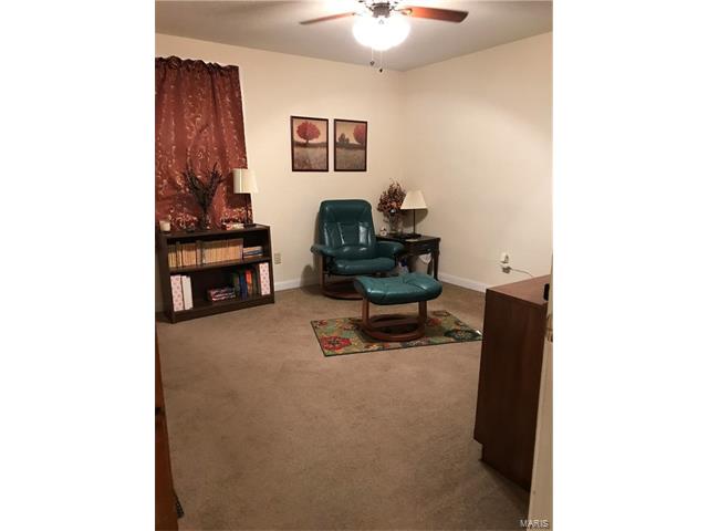 901 Ford Drive, St Louis, MO 63135