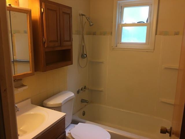 251 Meadowcrest DrSaint Louis, MO, 63135Saint Louis County