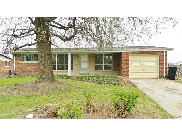 9908 Dunnideer Drive, St Louis, MO 63136