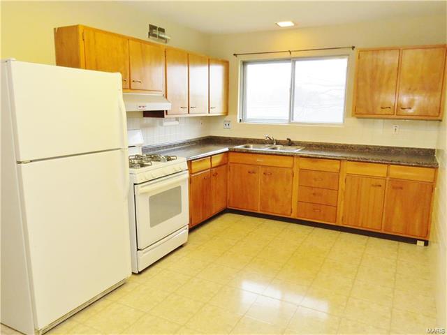 9908 Dunnideer Drive, St Louis, MO 63136