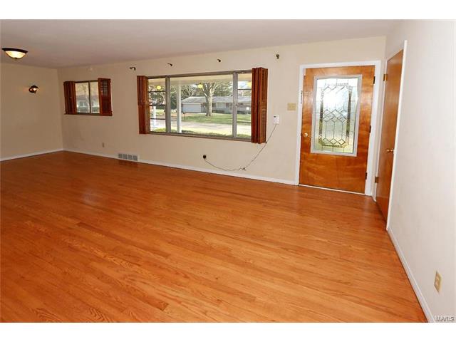 1926 Asheboro Drive, St Louis, MO 63138