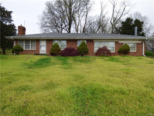 12087 Riverview Drive, St Louis, MO 63138