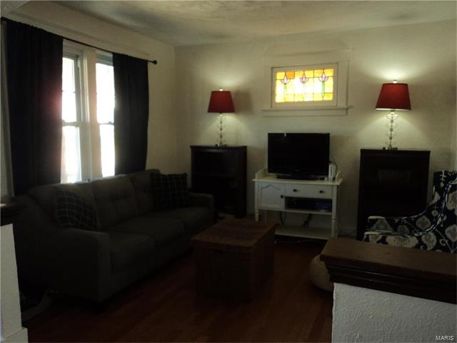 6226 Hoffman Avenue, St Louis, MO 63139