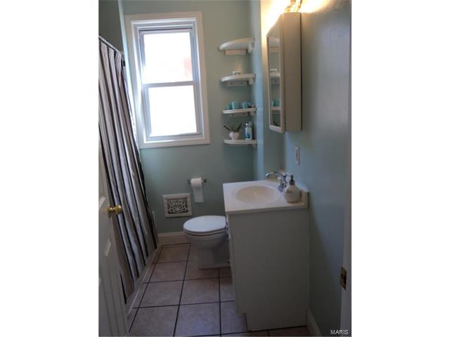 6226 Hoffman Avenue, St Louis, MO 63139
