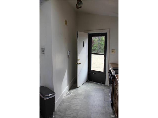 6566 Southwest Avenue, St Louis, MO 63139