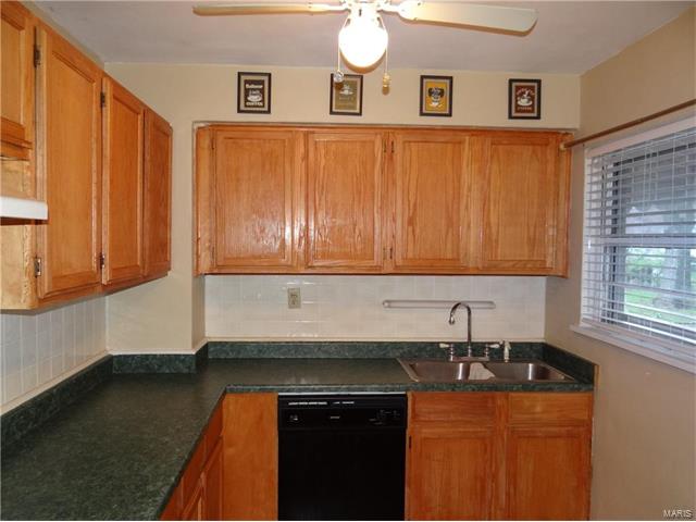 3267 Volo Avenue, St Louis, MO 63139