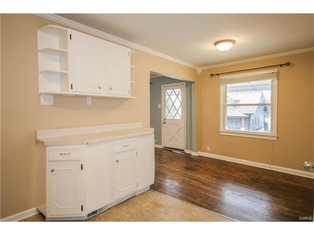 6715 Dale Avenue, St Louis, MO 63139