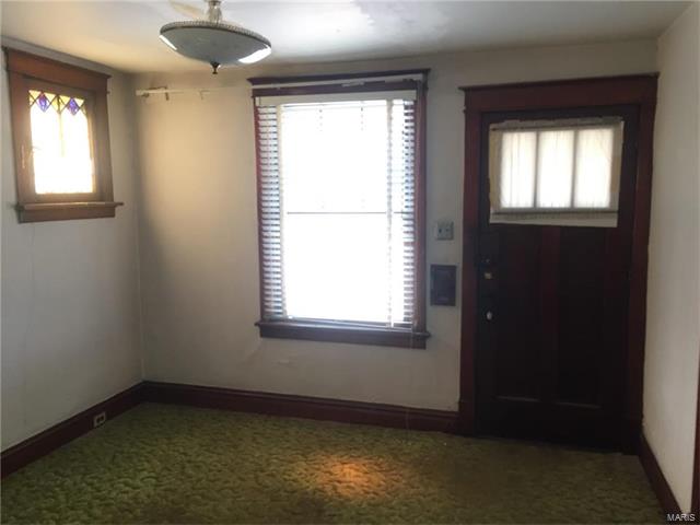 6125 Roberts Avenue, St Louis, MO 63139