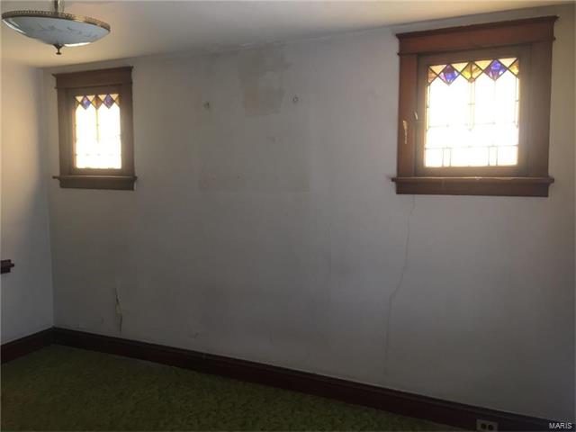 6125 Roberts Avenue, St Louis, MO 63139