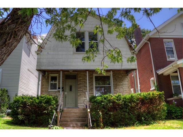 1106 Forest Avenue, St Louis, MO 63139
