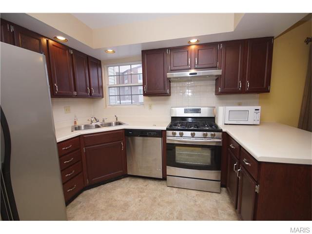 3154 Carrsville Court, St Louis, MO 63139