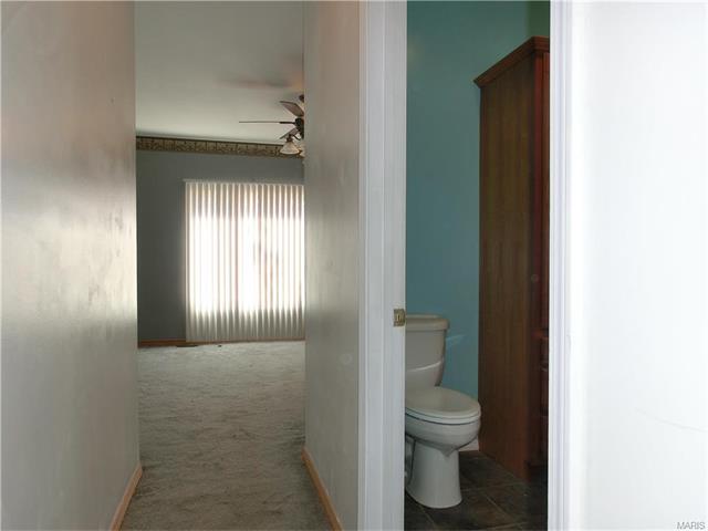 6574 Bradley Avenue, St Louis, MO 63139