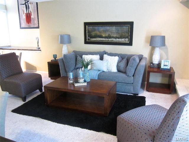 958 Somerfor Place, St Louis, United States 63141