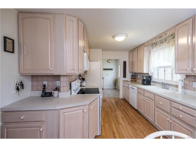 812 Amolac, St Louis, United States 63141