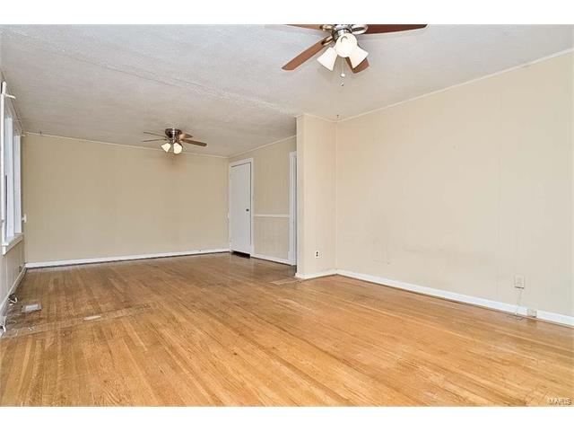 7446 Gayola Place, Maplewood, MO 63143