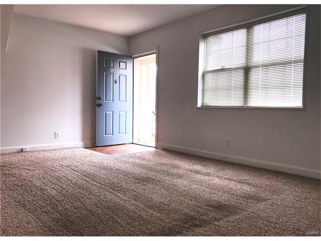 9031 Wrenwood Lane, St Louis, MO 63144