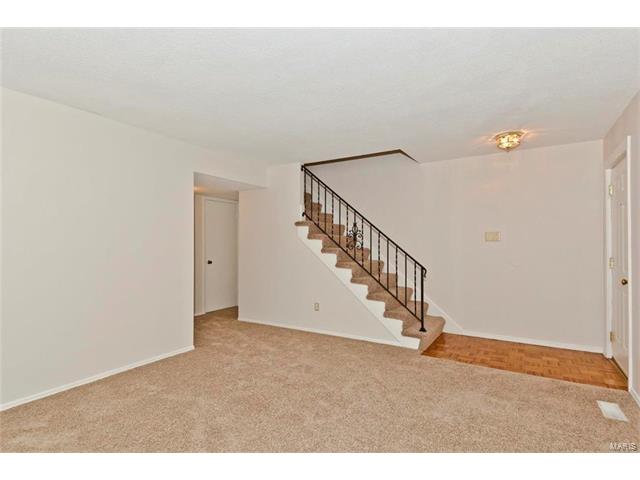 11726 Casa Grande Drive, St Louis, MO 63146