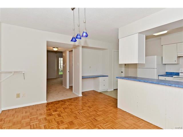 11726 Casa Grande Drive, St Louis, MO 63146