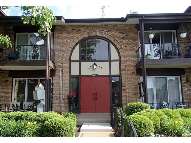 11741 Casa Grande DR F, Maryland Heights, MO 63146