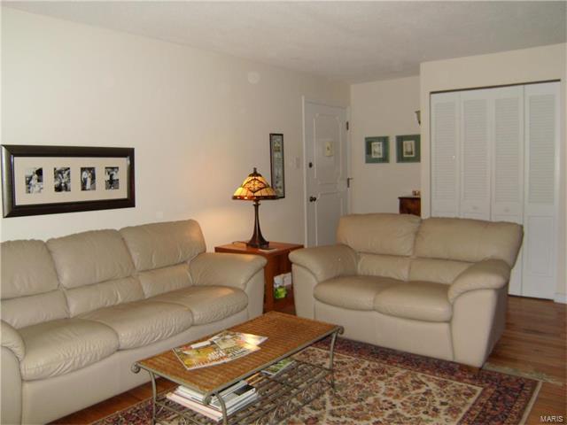 11999 Villa Dorado, St Louis, MO 63146