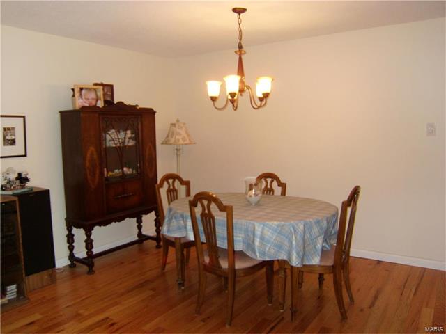 11999 Villa Dorado, St Louis, MO 63146