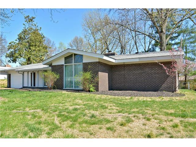 1616 Red Gate Lane, St Louis, MO 63146