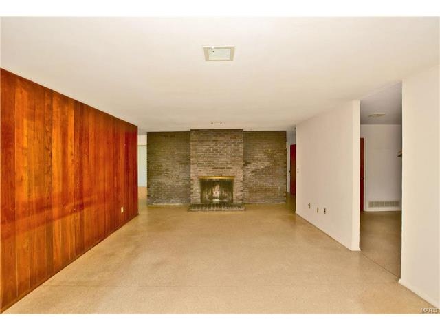 1616 Red Gate Lane, St Louis, MO 63146