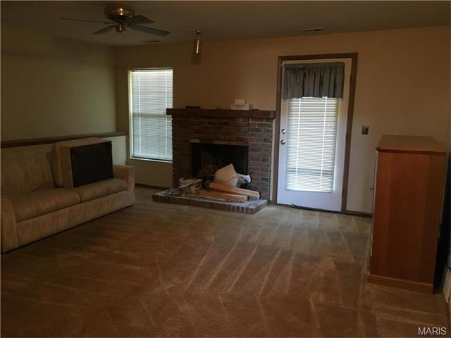 1926 Bennington Common, St Louis, MO 63146