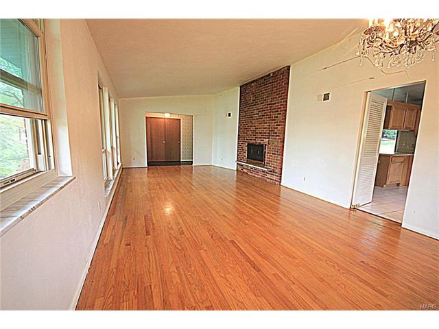 58 Graeser Acres, St Louis, MO 63146