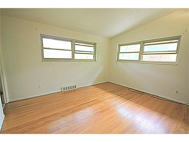 58 Graeser Acres, St Louis, MO 63146