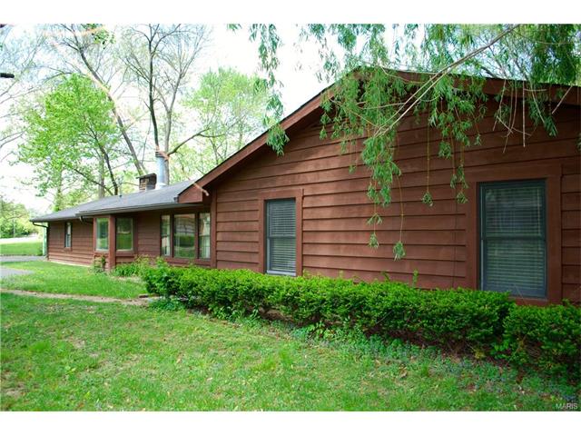 1200 Schulte Road, St Louis, MO 63146
