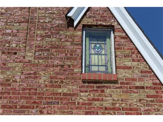 8639 Partridge Avenue, St Louis, MO 63147