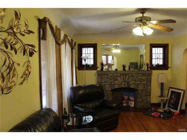 8639 Partridge Avenue, St Louis, MO 63147
