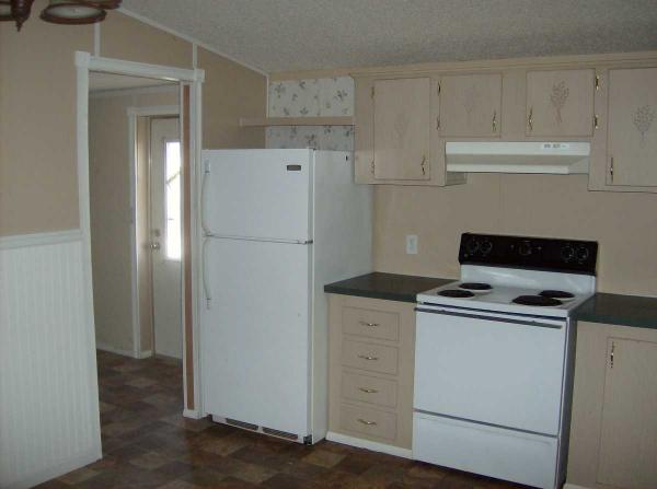 Elm Point Mobile Home Village 1460 S. RueSaint Charles, MO 63301