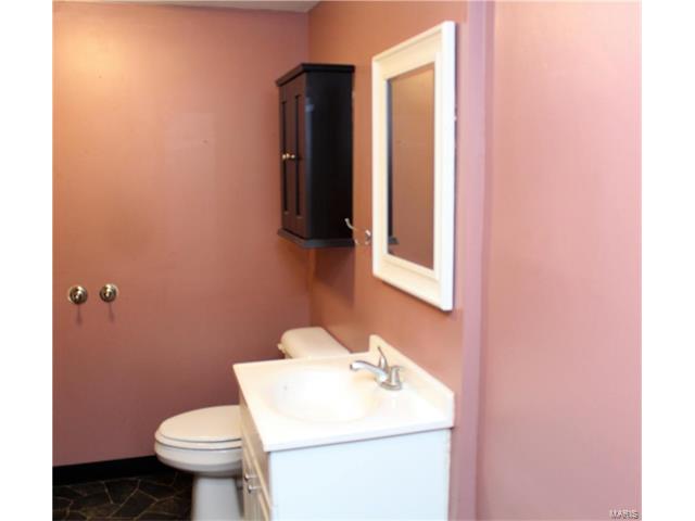 3339 Elm, St Charles, MO 63301